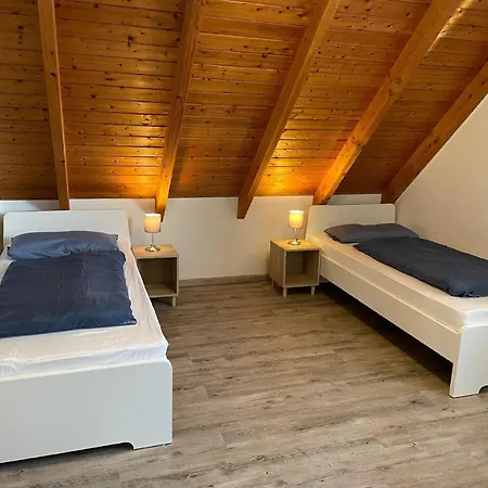شقة Einladende Obergschosswohnung Mit Sonnigem Balkon *